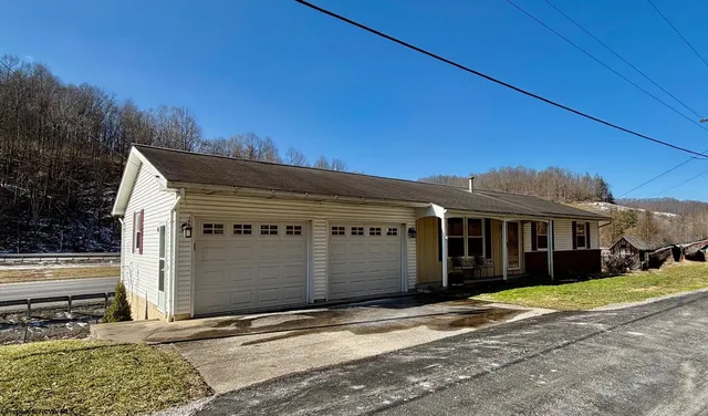 3234 Old Route 33 Rd #33, Horner, WV 26372
