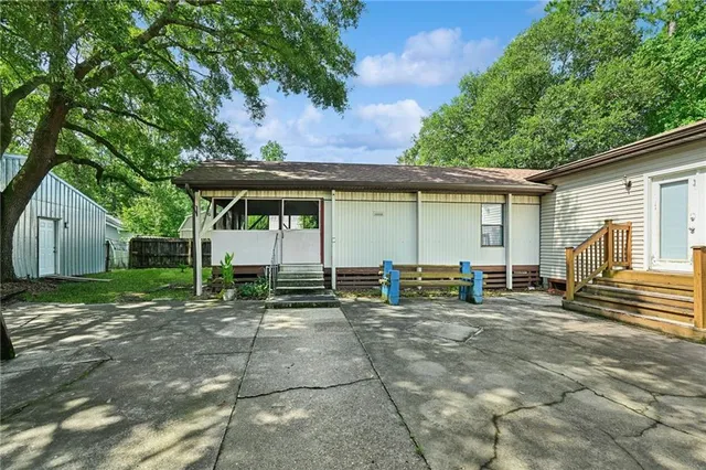 1608 Franklin St, Mandeville, LA 70448