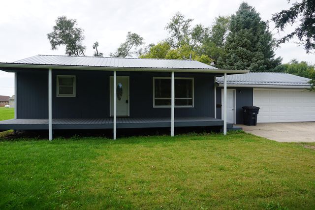 631 S  Quapaw St, Iroquois, SD 57353