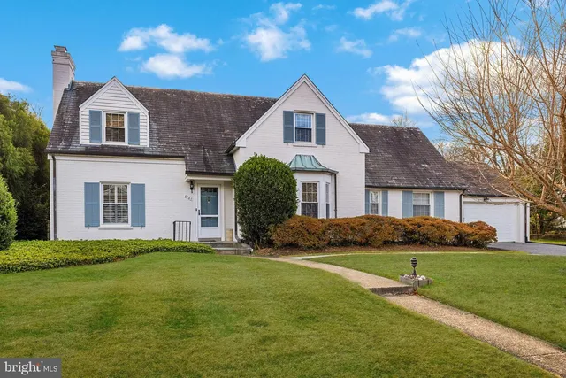 8047 Glendale Rd, Chevy Chase, MD 20815