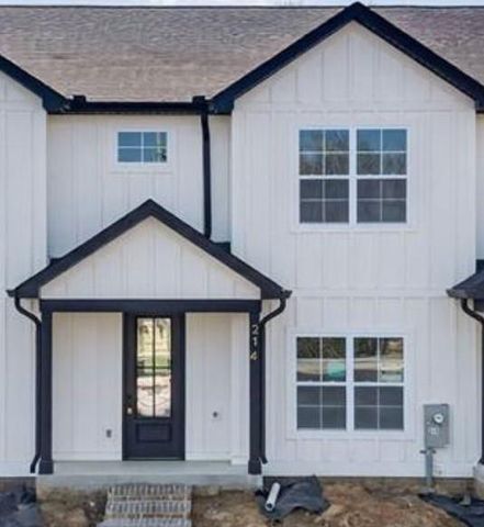 214 W  Jere Whitson Rd, Cookeville, TN 38501