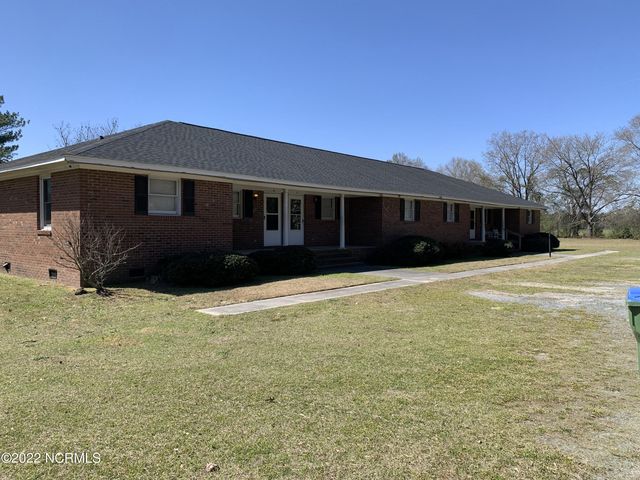 21800 Old Wire Rd #A, Wagram, NC 28396