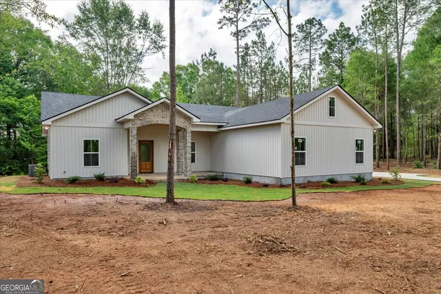 323 Northwood Trl, Dudley, GA 31022