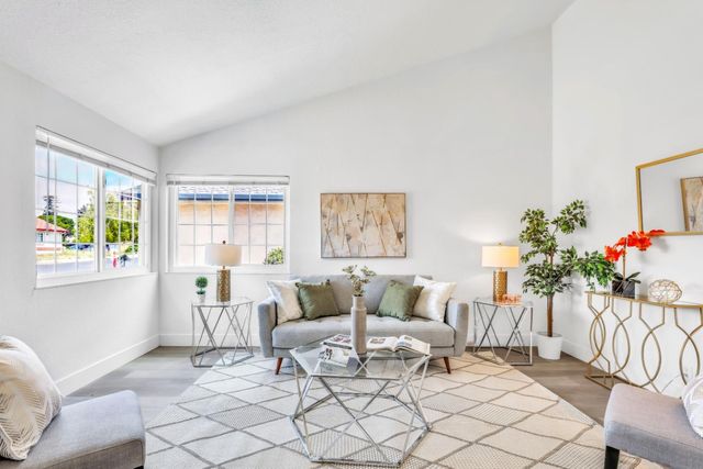 26668 Voltaire St, Hayward, CA 94544