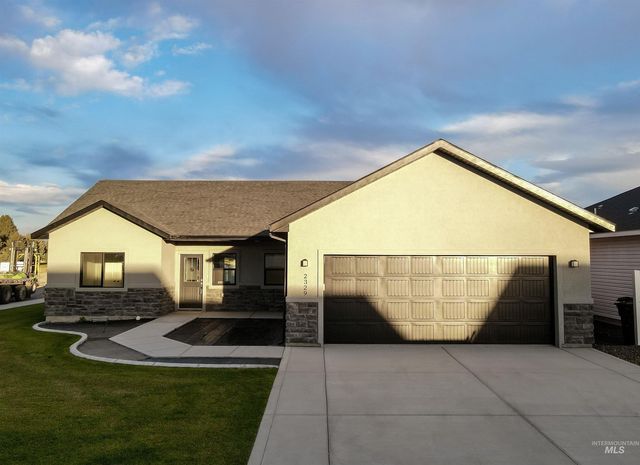 2329 Dorchester Ave, Burley, ID 83318