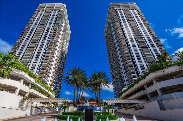 4779 Collins Ave #907, Miami Beach, FL 33140