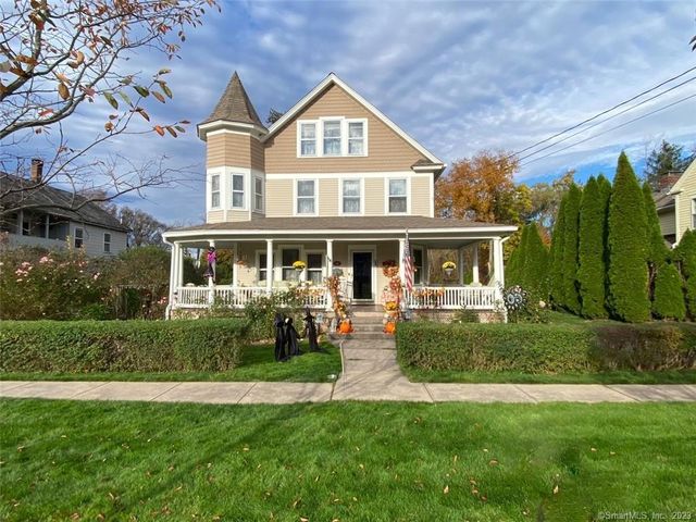 169 S  Main St, Suffield, CT 06078