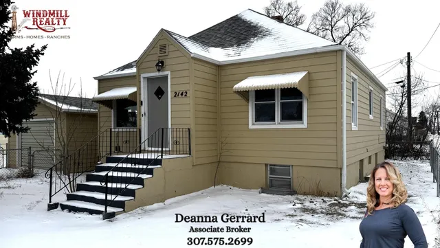 2142 E  D St, Torrington, WY 82240