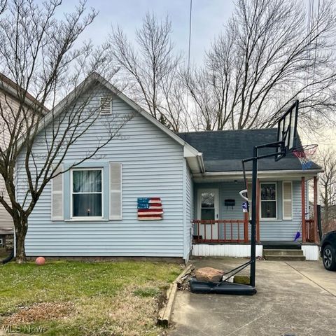43 Bright Ave, Campbell, OH 44405