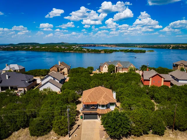 50 Inverness Dr, Graford, TX 76449