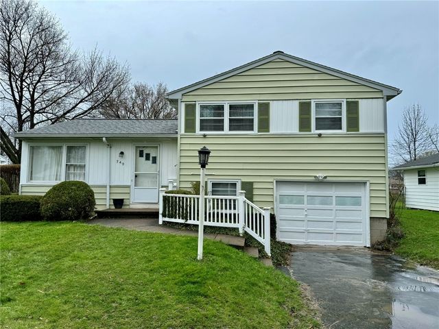 349 Shore Acres Dr, Rochester, NY 14612