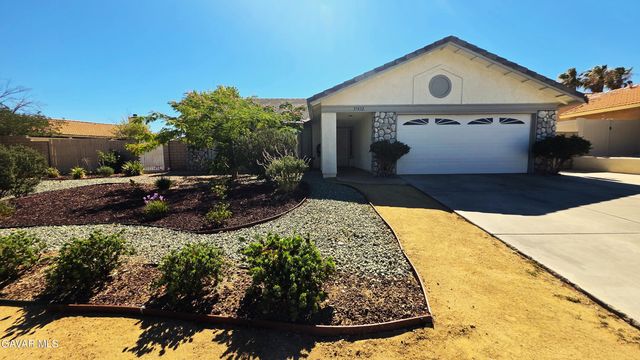 37432 Whitehall Ln, Palmdale, CA 93550