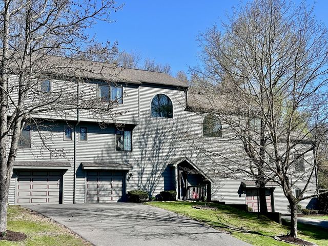 5 Pond View Dr   #5, Brookfield, CT 06804