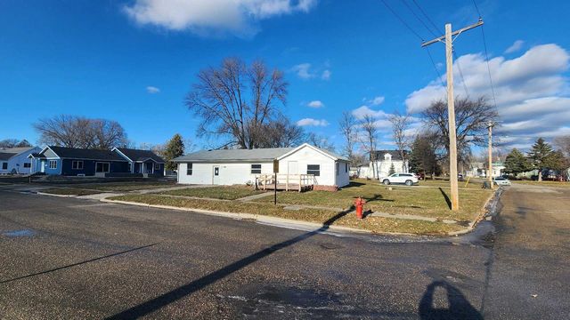 300 W  3rd Ave S, Ada, MN 56510