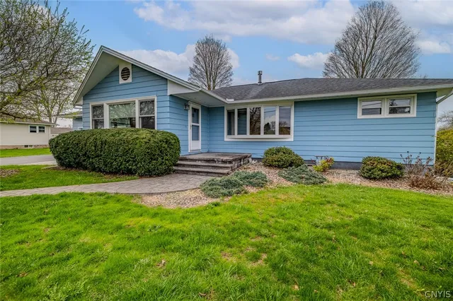 6 Grago Blvd, Canastota, NY 13032