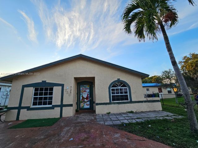 725 NW 19th Ter, Fort Lauderdale, FL 33311