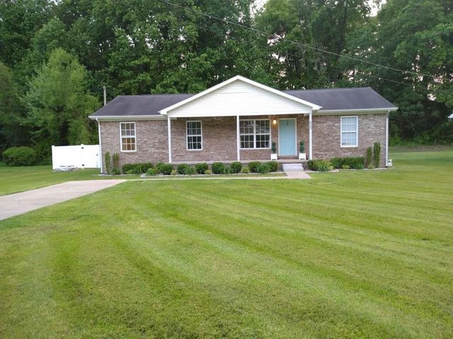 620 Country Lane Dr, Greenville, KY 42345