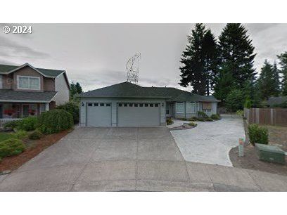 10905 NE 38th Ct, Vancouver, WA 98686