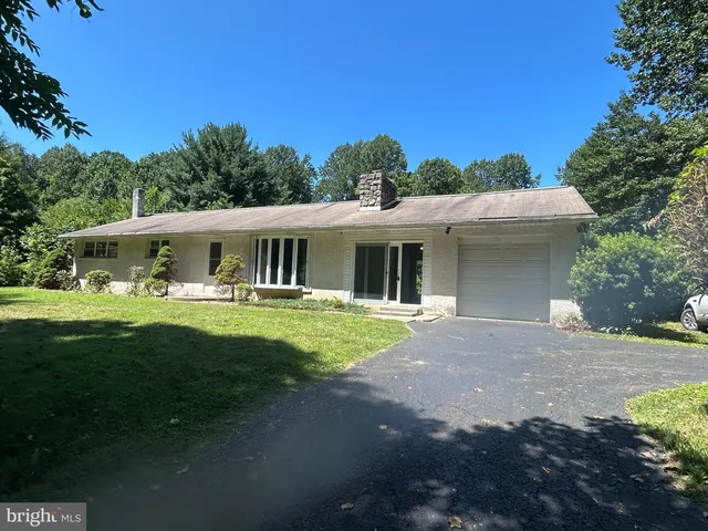 563 Rock Run Rd, Pottstown, PA 19465