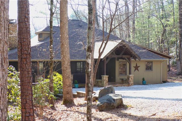 903 Chattooga Lake Rd, Mountain Rest, SC 29664