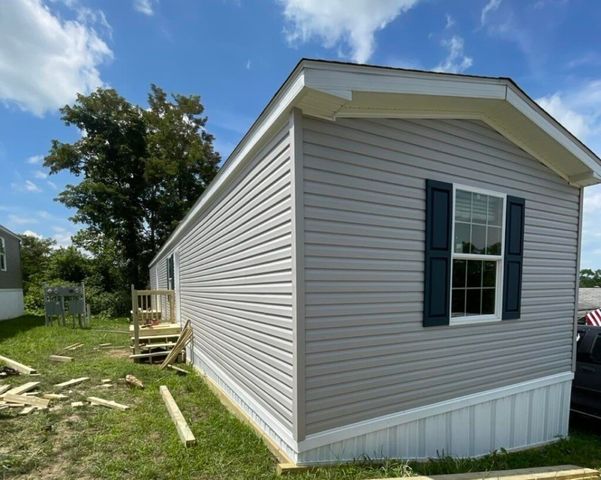 321 Beallsville Rd #8, Bentleyville, PA 15314