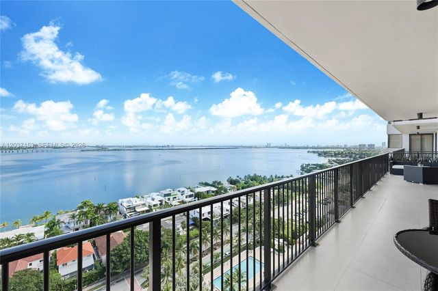 1000 Venetian Way #1902, Miami, FL 33130
