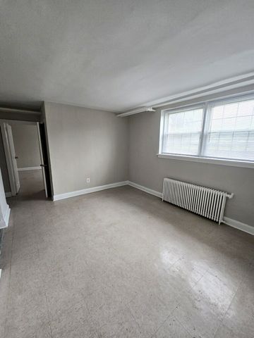 3304.5 E  Capitol St NE, Washington, DC 20011