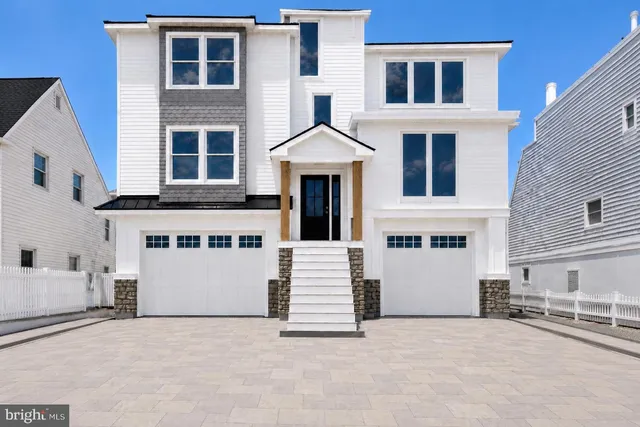 132 W  Jeanette Long, Beach Haven, NJ 08008