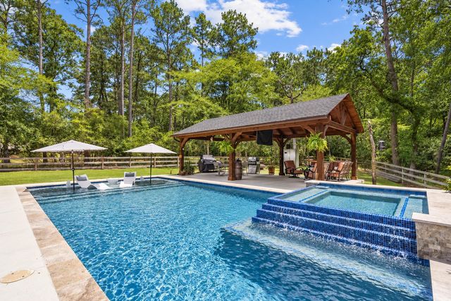 19610 Timber Ridge Dr, Magnolia, TX 77355