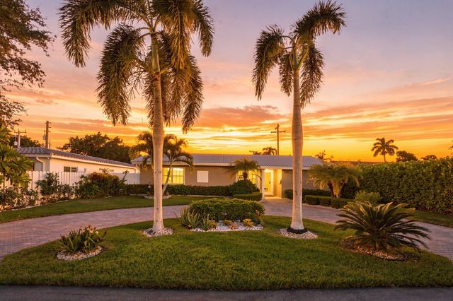 2511 NE 20th Avenue, Lighthouse Pt, FL 33064
