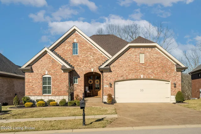 111 Locust Park Pl, Louisville, KY 40245