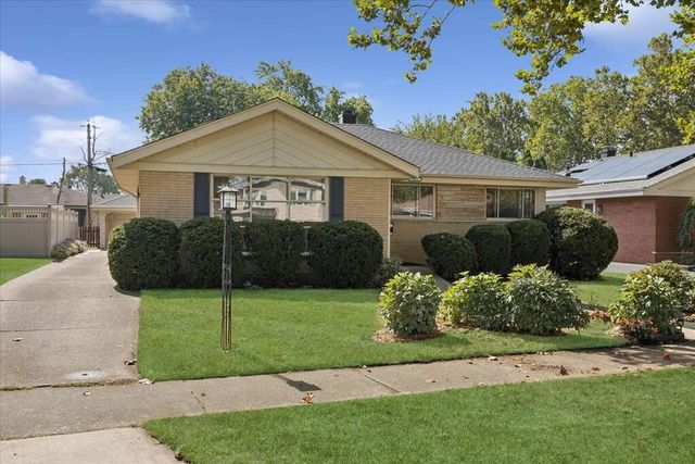 10511 Preston St, Westchester, IL 60154