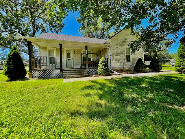 103 N  Clinton St, Mankato, KS 66956