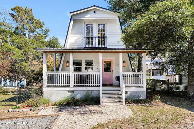 412 Womble Street, Oak Island, NC 28465