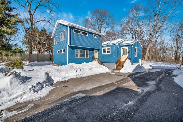 6 Smith Ln #6, Manchester, MA 01944