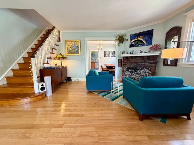 216 Glencoe Rd, Upper Darby, PA 19082