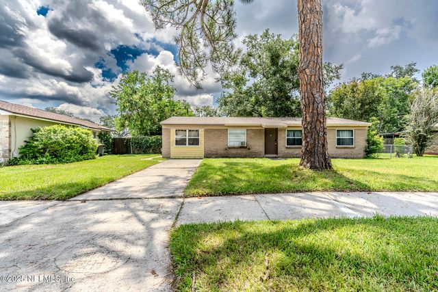 8520 FROST Street N, Jacksonville, FL 32221