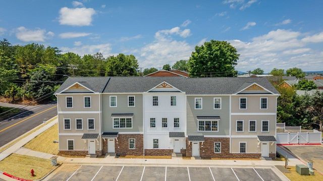 101 Willowstone Ct, Harrisonburg, VA 22801