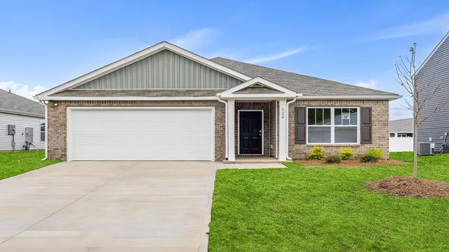 134 Cade Cove Dr, Greenwood, SC 29646