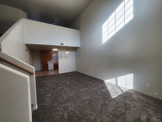 3204 Kay St #B, Ceres, CA 95307