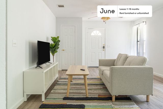 5105 Spruce Cv, Austin, TX 78744