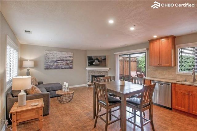 316 28th Ave, San Mateo, CA 94403