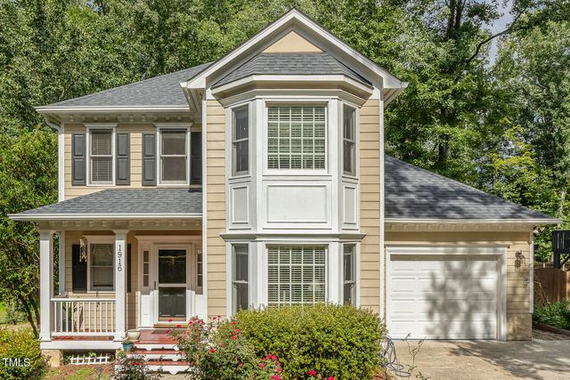 1916 Kelly Glen Dr, Apex, NC 27502