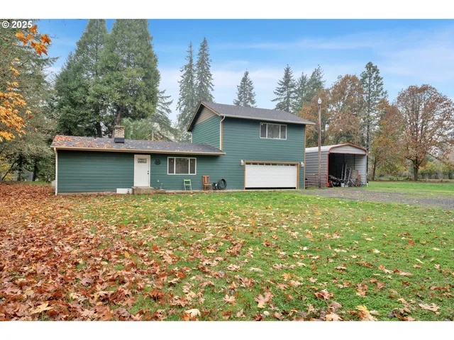 164 Moon Hill Rd, Tenmile, OR 97481