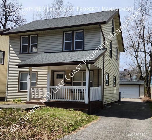 1610 Wood Rd, Cleveland Heights, OH 44121