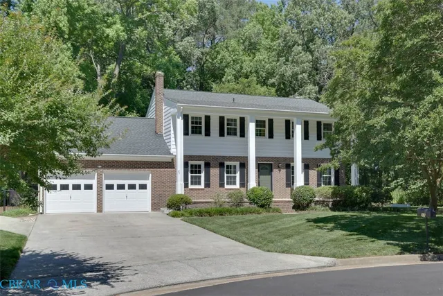 11 Kathy Dr, Poquoson, VA 23662