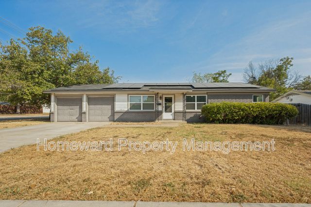 5301 Stanley Keller Rd, Haltom City, TX 76117
