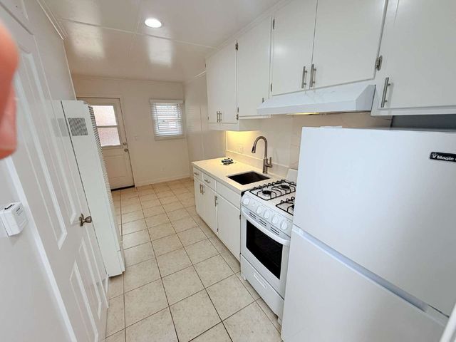 5075 Niagara Ave #4, San Diego, CA 92107