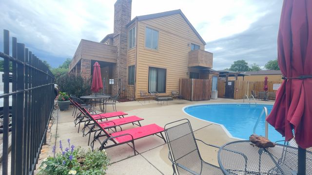 3440 S  Delaware Ave #102, Springfield, MO 65804