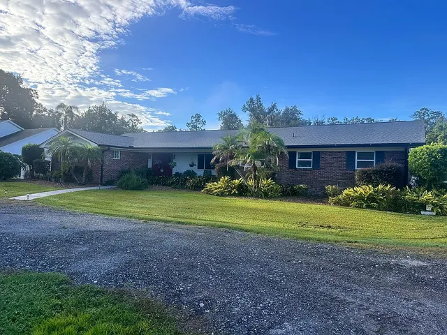 517 Lake Miriam Dr, Lakeland, FL 33813
